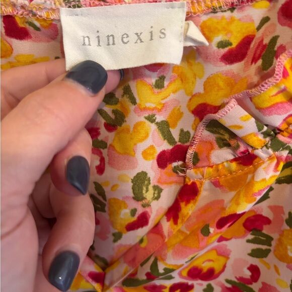 Ninexis Vibrant Yellow Floral V-Neck Blouse - Picture 5 of 6